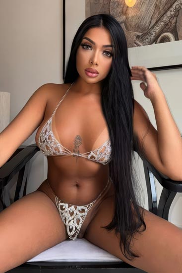 Garota de Programa de luxo tatuada RJ